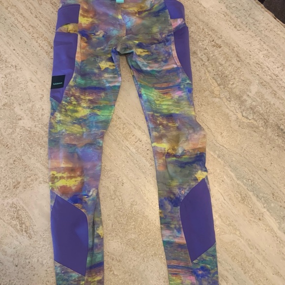 lululemon athletica Pants - Lululemon Cargo Super-High-Rise
Hiking Tight 25"
Altered Nature Multi, Size 4.
